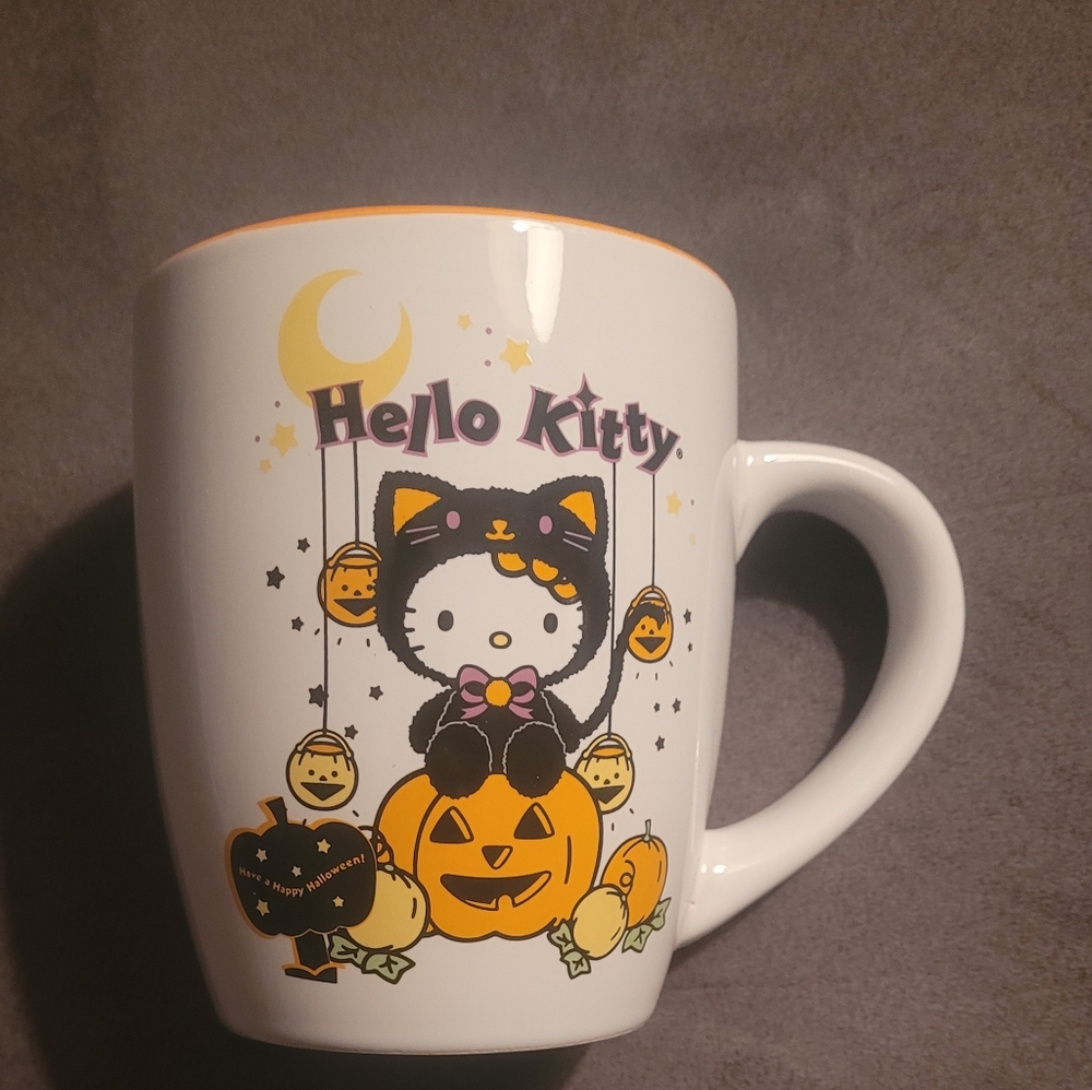 Hello kitty halloween mug